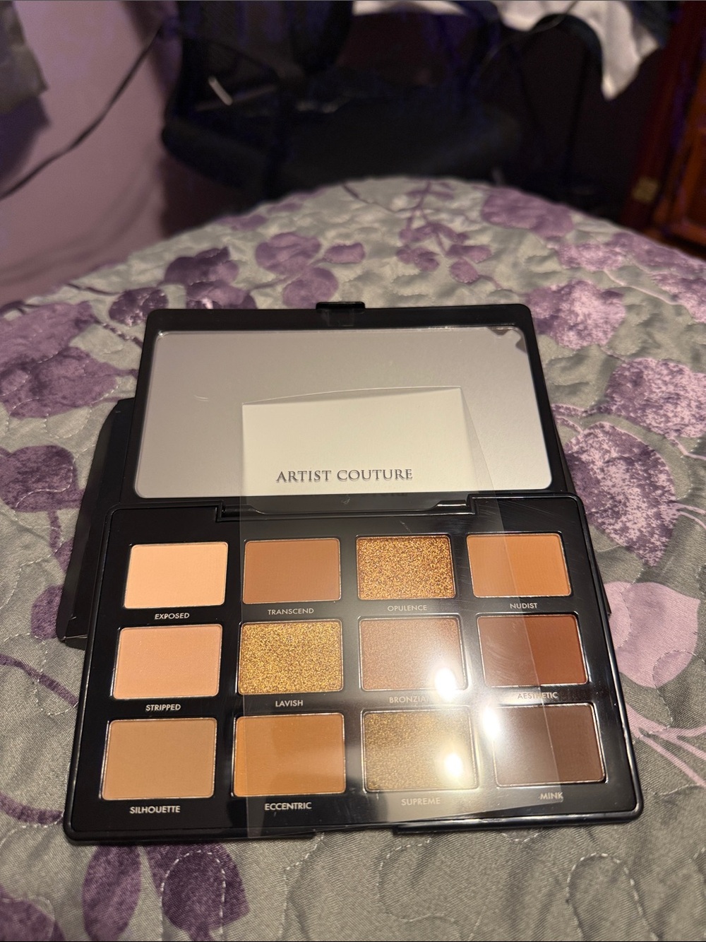 ARTIST COUTURE Supreme Nudes Eyeshadow Palette • Rich Neutrals